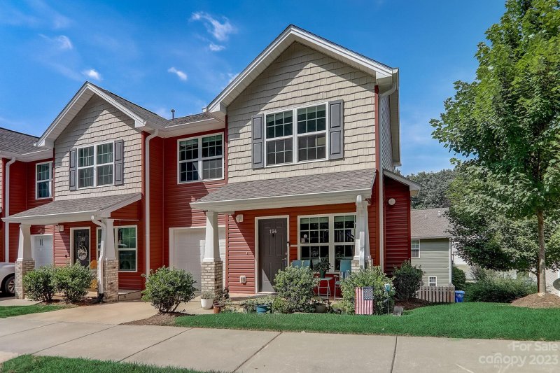 Property image 4 at 194 Alpine Ridge Drive, Asheville, NC 28803