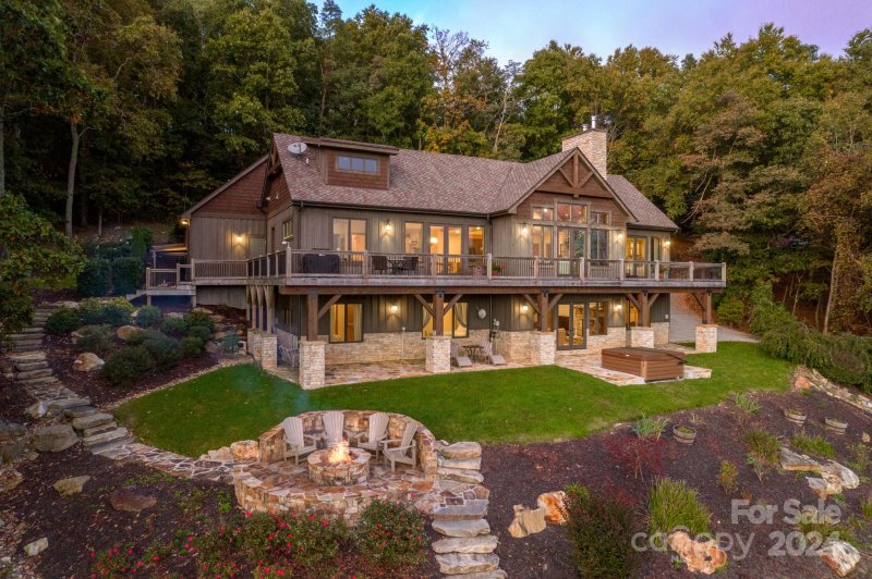 Property image 3 at 153 Spring Rain Drive, Hendersonville, NC 28792