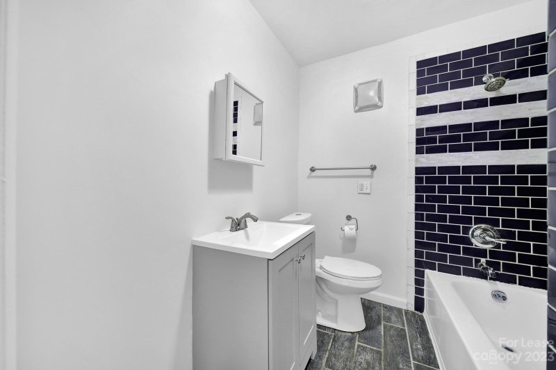 Property image 5 at 2914 Morson Street, Charlotte, NC 28208