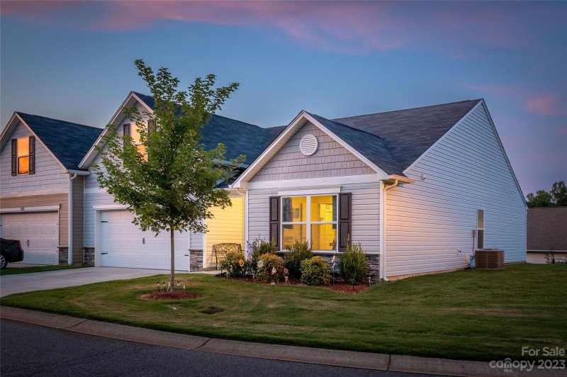 Property image 2 at 1650 Amberlight Circle, Salisbury, NC 28144