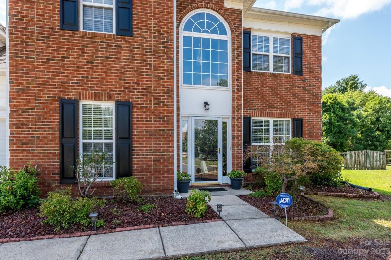 Property image 2 at 15712 Corsair Court, Charlotte, NC 28278
