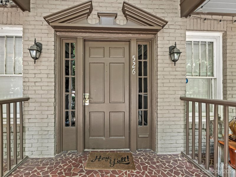 Property image 2 at 526 Oakland Avenue, Charlotte, NC 28204