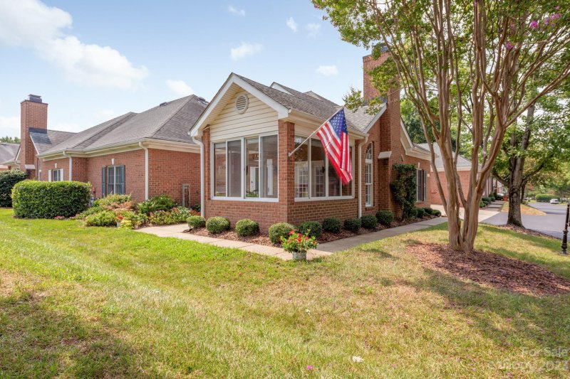 Property image 2 at 11403 Olde Turnbury Court, Charlotte, NC 28277