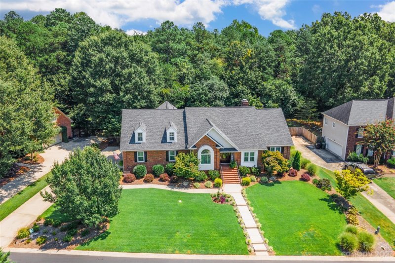Property image 2 at 1906 Cavendale Drive, Rock Hill, SC 29732