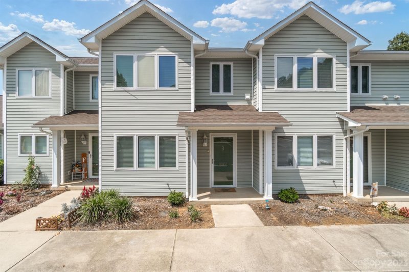 Property image 2 at 3372 White Oak Court, Claremont, NC 28610