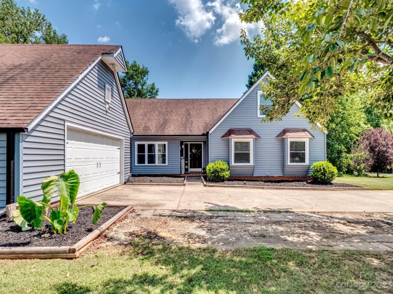 Property image 3 at 2500 Gaston Day School Road, Gastonia, NC 28056