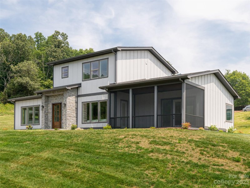 Property image 2 at 4 Sagewood Drive, Candler, NC 28715