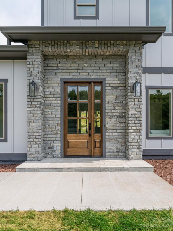 Property image 3 at 4 Sagewood Drive, Candler, NC 28715