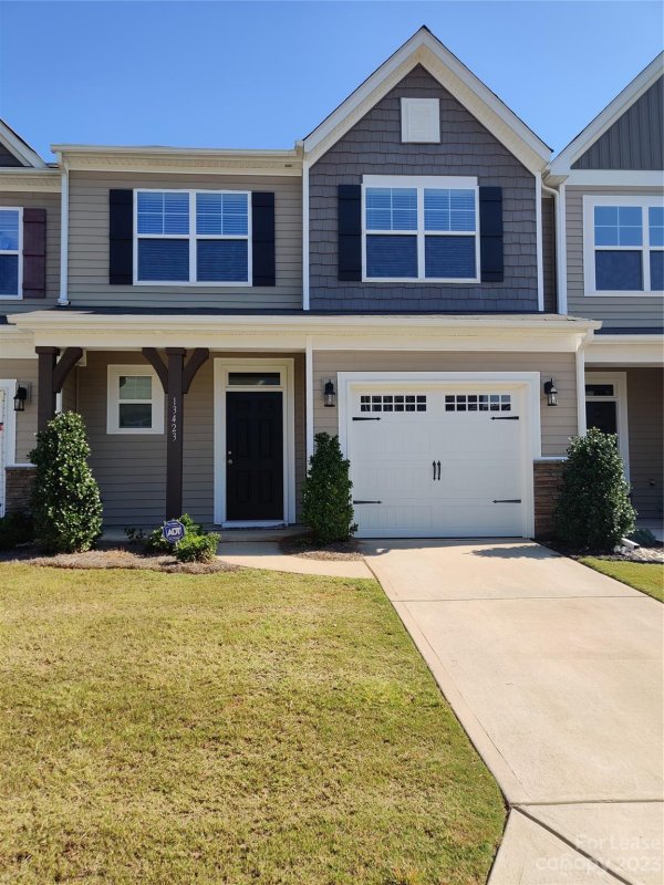 13423 Savannah Point Drive
