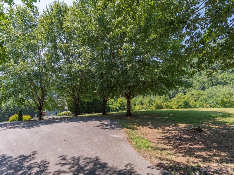 Property image 3 at Lot 9 Kinross Lane, Waynesville, NC 28785