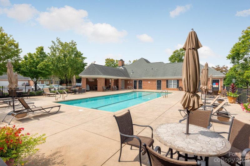 Property image 2 at 11353 Olde Turnbury Court, Charlotte, NC 28277