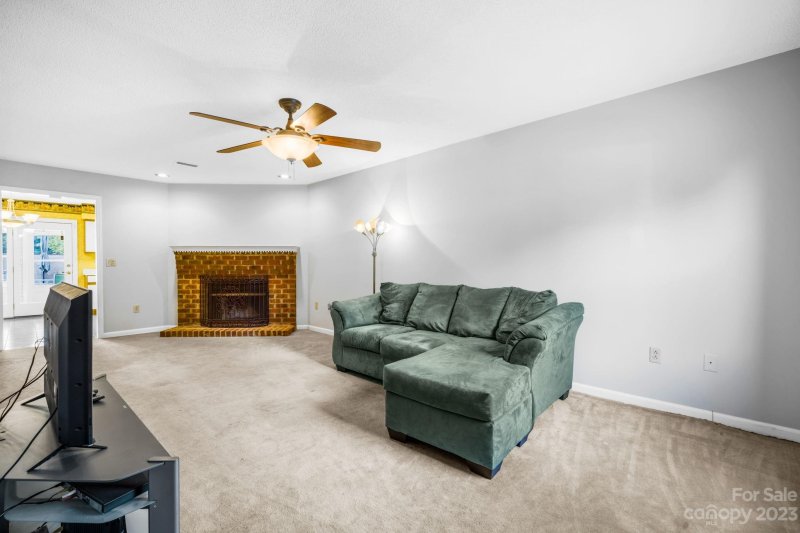 Property image 5 at 829 21st Avenue, Hickory, NC 28601