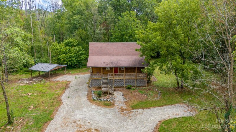 Property image 2 at 305 Ridge Creek Court, Salisbury, NC 28147