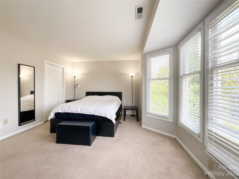 Property image 3 at 9252 Ravenwing Drive, Charlotte, NC 28262