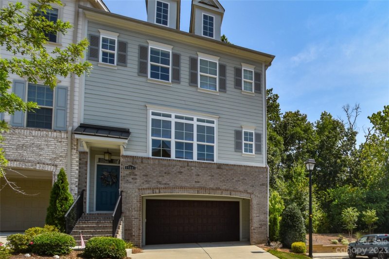 Property image 2 at 15141 Rocky Bluff Loop, Davidson, NC 28036