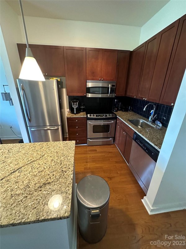 Property image 2 at 525 E 6th Street, Charlotte, NC 28202