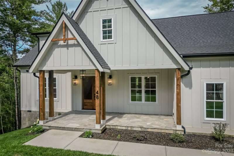 Property image 2 at 48 Falling Leaves Lane, Hendersonville, NC 28792