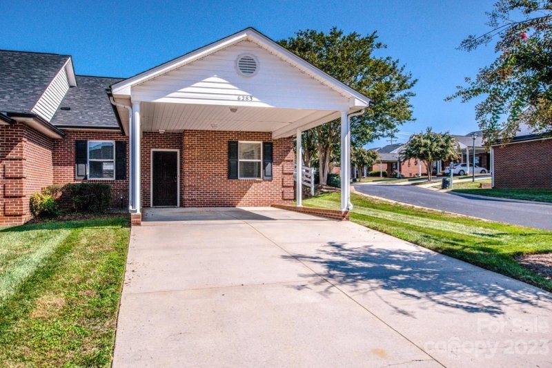 Property image 2 at 6283 Iris Court, Denver, NC 28037