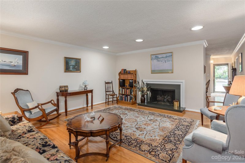 Property image 2 at 461 Crowfields Drive, Asheville, NC 28803