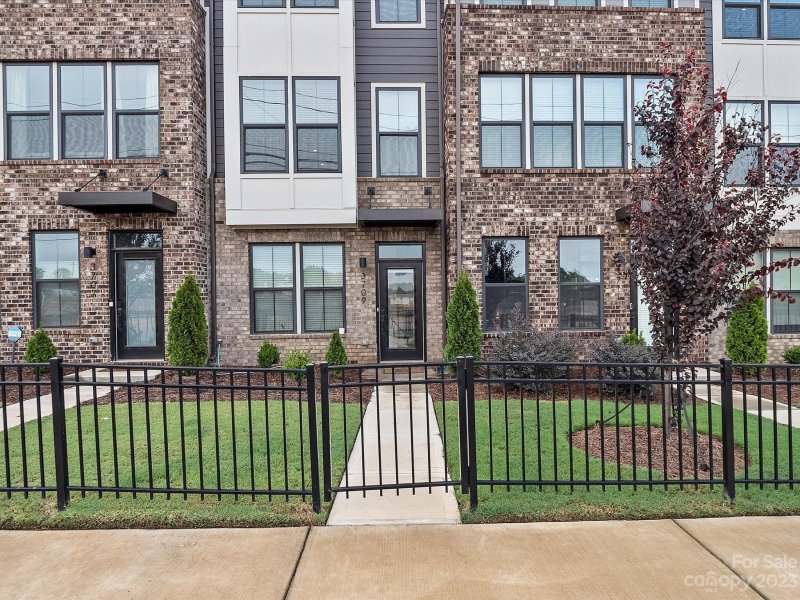 Property image 5 at 3709 South Tryon Street, Charlotte, NC 28217