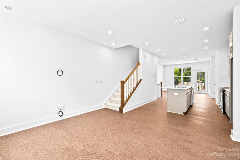 Property image 3 at 5017 Sovereignty Court, Charlotte, NC 28205