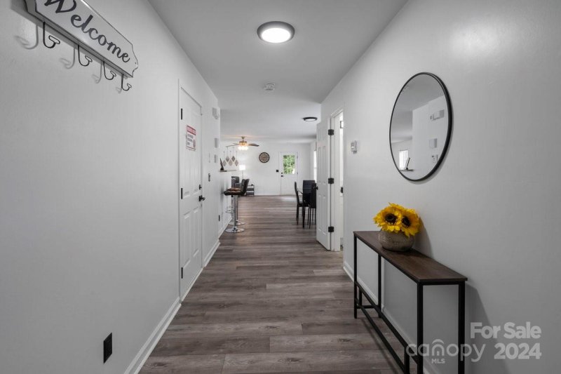 Property image 3 at 1341 Crandon Drive, Charlotte, NC 28216