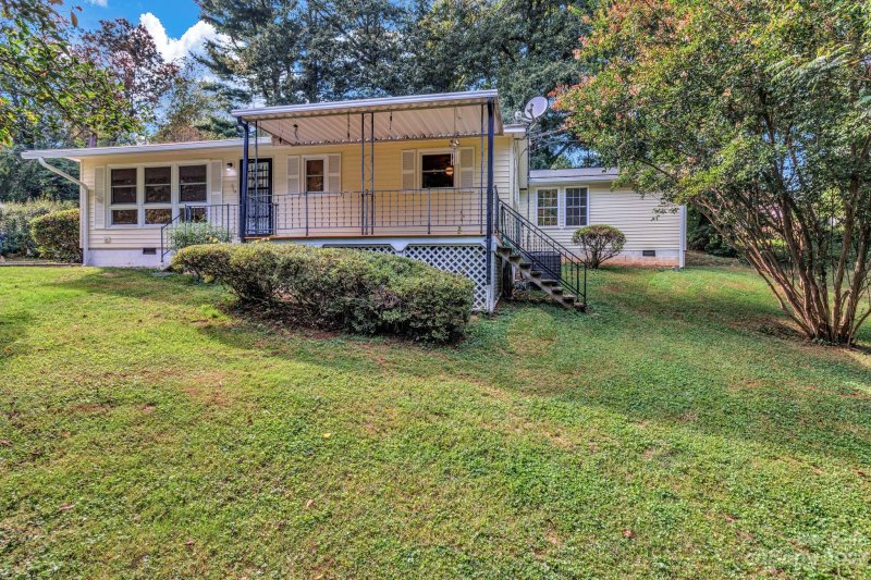 Property image 2 at 50 Robinwood Avenue, Asheville, NC 28806