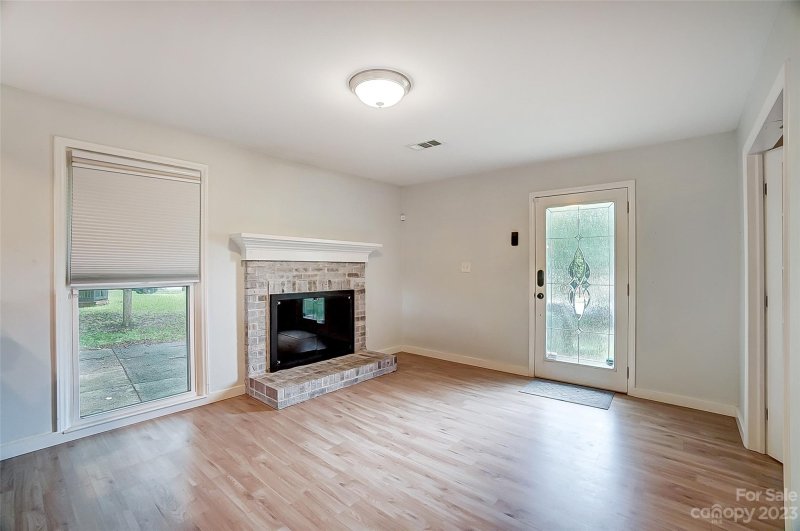 Property image 4 at 6526 Harrisburg Road, Charlotte, NC 28227