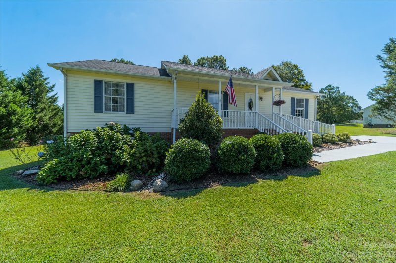 Property image 5 at 1585 Wimbleton Woods Drive, Fort Mill, SC 29708