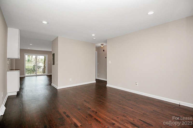 Property image 3 at 3136 Erskine Drive, Charlotte, NC 28205