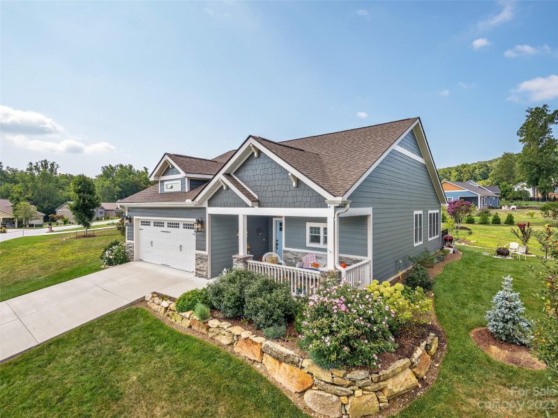 Property image 2 at 951 Blacksmith Run Drive, Hendersonville, NC 28792