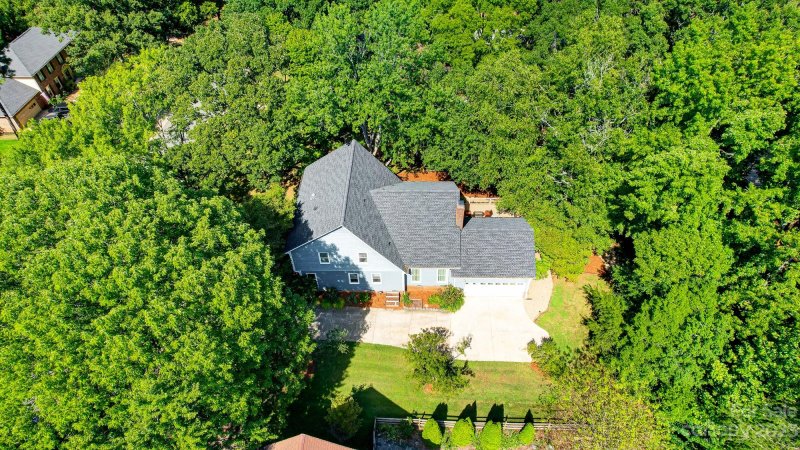 Property image 3 at 16424 Beech Hill Drive, Huntersville, NC 28078