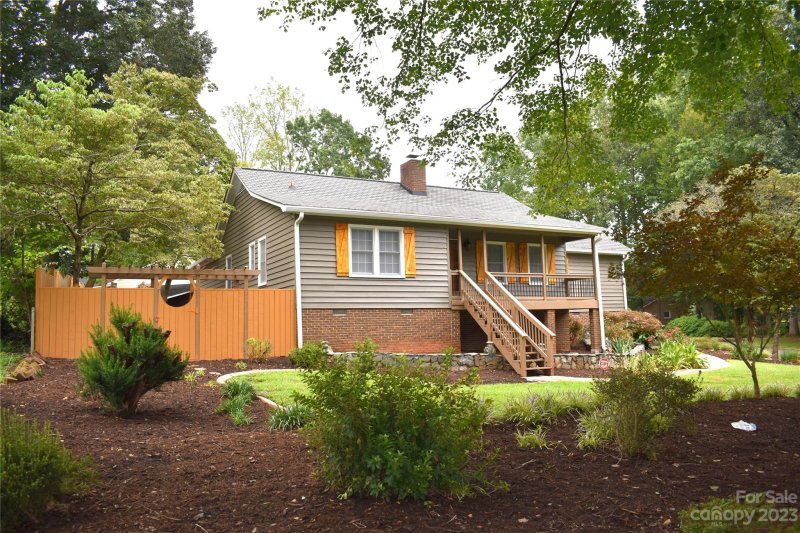 Property image 4 at 105 Harrison Lane, Gastonia, NC 28056