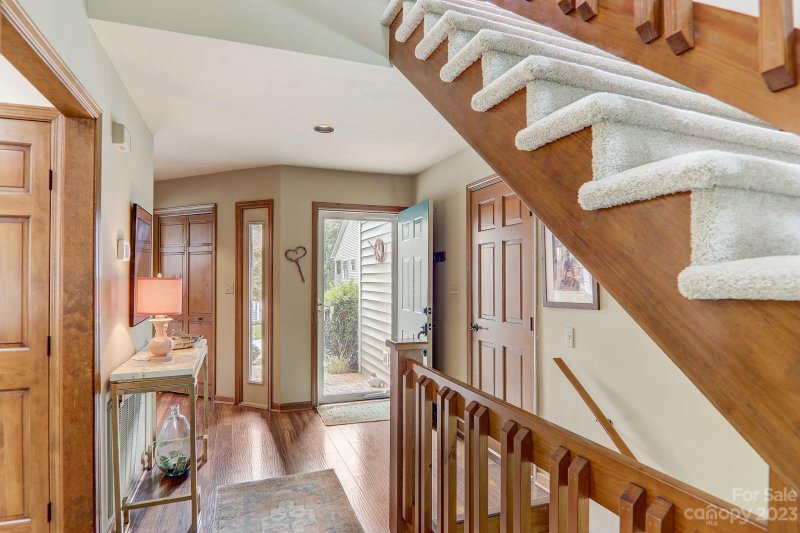 Property image 4 at 344 Laurel Park Place, Hendersonville, NC 28791