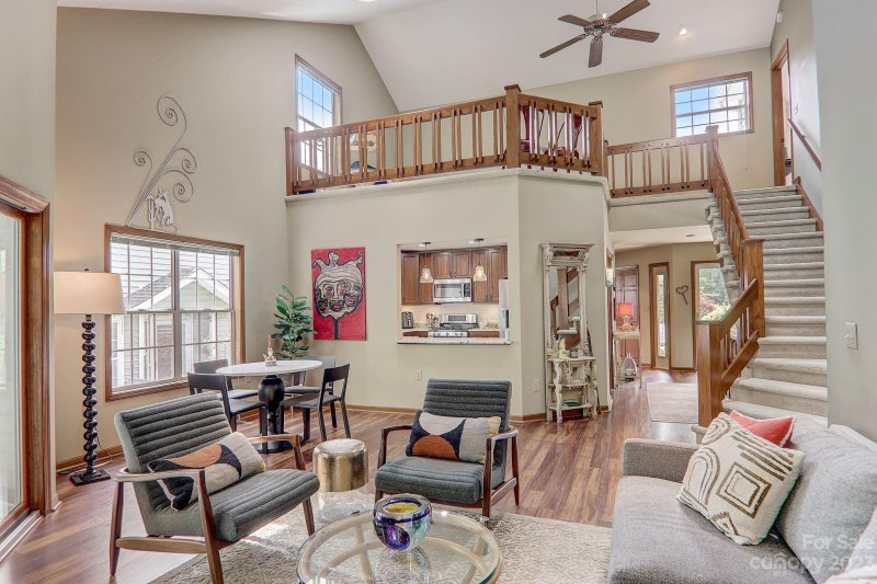 Property image 5 at 344 Laurel Park Place, Hendersonville, NC 28791