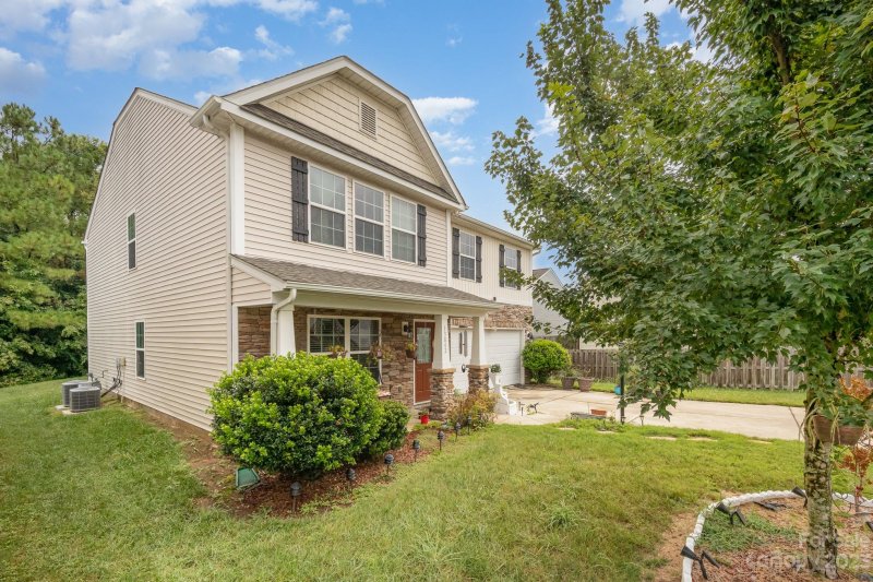 Property image 3 at 13842 Allison Forest Trail, Charlotte, NC 28278