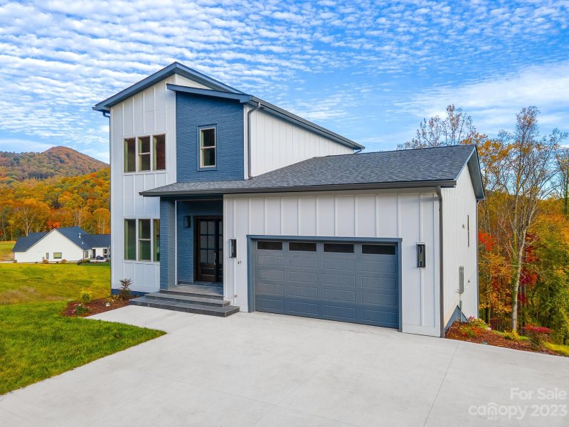 Property image 2 at 47 Bridgeway Drive, Candler, NC 28715