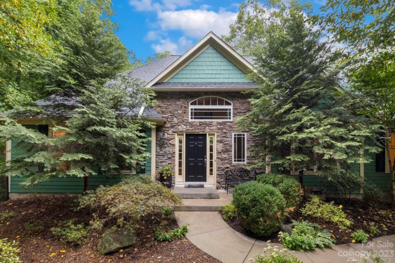 53 Gaston Mountain Road