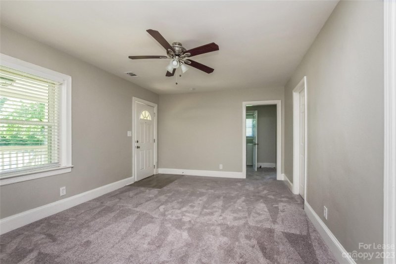 Property image 4 at 2000 Camp Greene Street, Charlotte, NC 28208