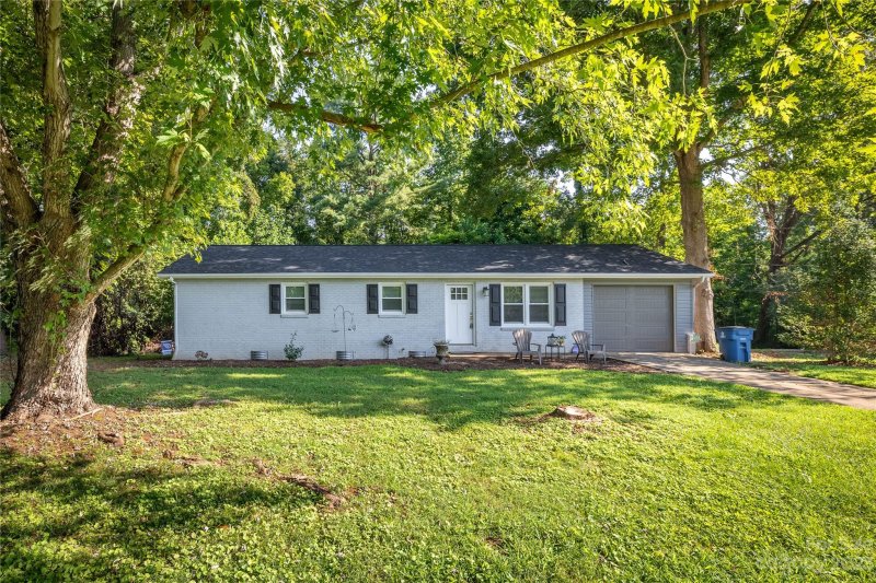 Property image 2 at 109 Lions Hill Street, Morganton, NC 28655