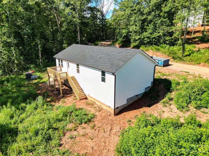 Property image 3 at 177 S Vineyard Village Drive, Old Fort, NC 28762