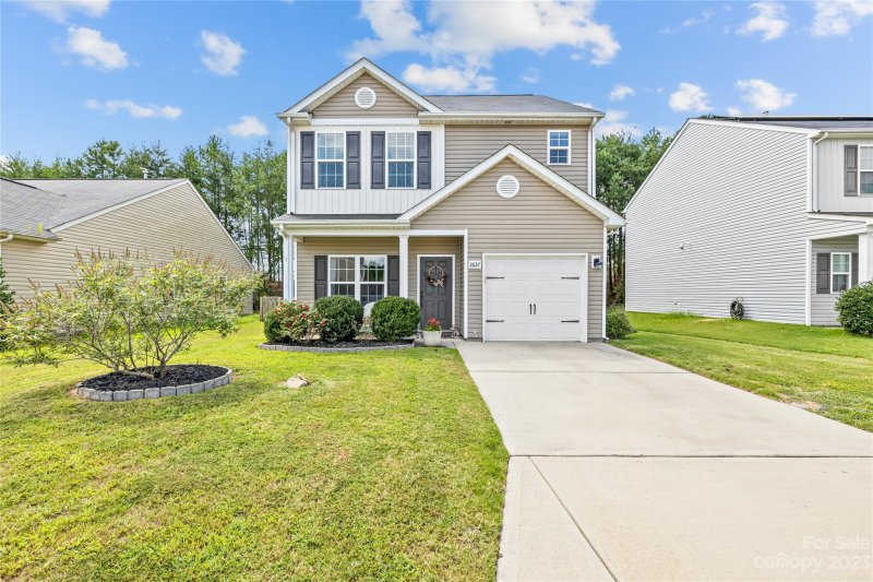 Property image 4 at 2637 Meadow Crossing Drive, Dallas, NC 28034