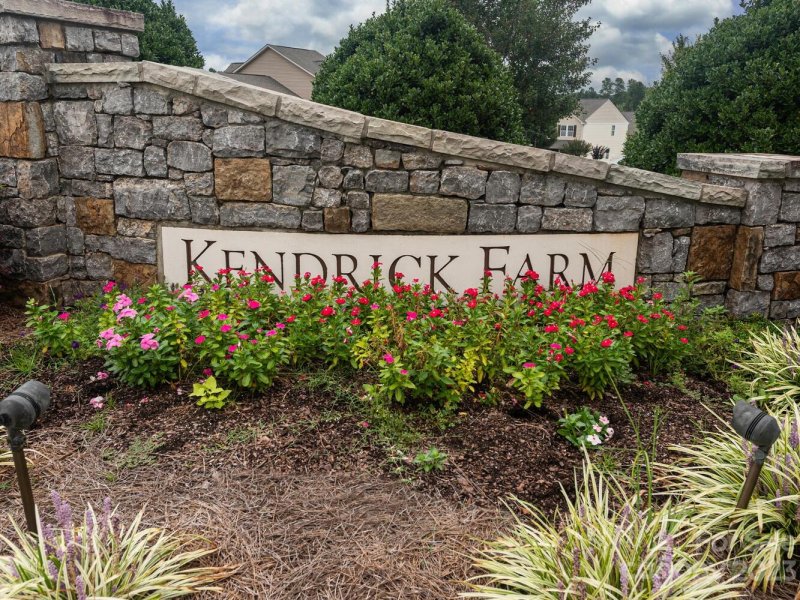 Property image 2 at 117 Devynn Ridge Court, Mount Holly, NC 28120