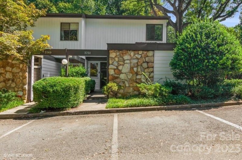Property image 2 at 3751 Winding Creek Lane, Charlotte, NC 28226