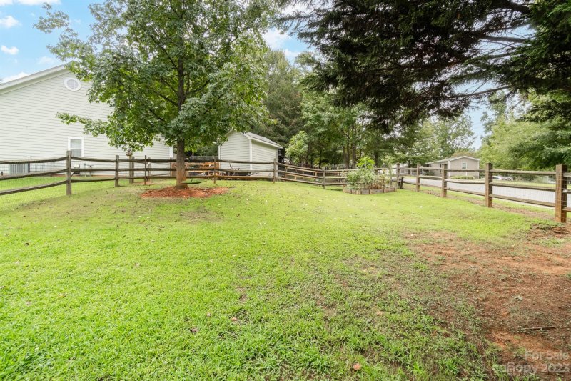 Property image 5 at 430 Cedarcroft Drive, Mooresville, NC 28115