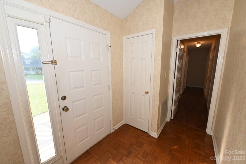 Property image 4 at 1348 32nd Court, Conover, NC 28613