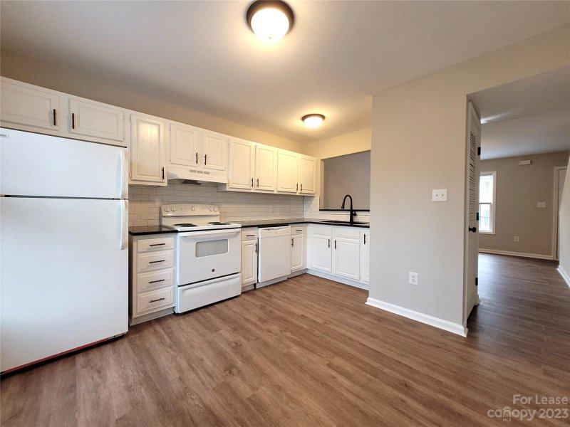 Property image 2 at 270 South Circle Drive, Concord, NC 28027