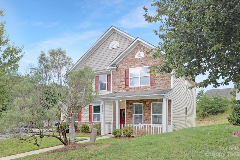 Property image 2 at 16550 Falconry Way, Charlotte, NC 28278
