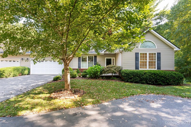 Property image 2 at 108 Silk Tree Lane, Asheville, NC 28803