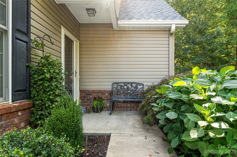 Property image 4 at 108 Silk Tree Lane, Asheville, NC 28803